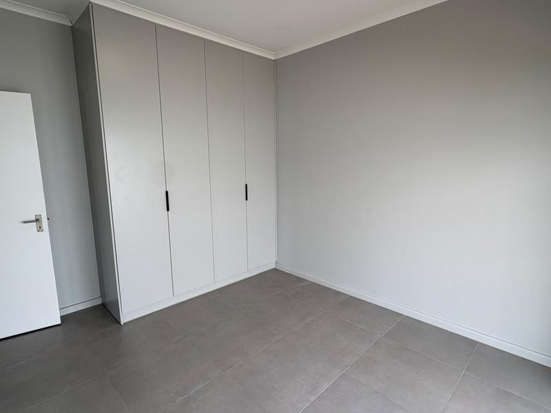 To Let 2 Bedroom Property for Rent in Capri Western Cape